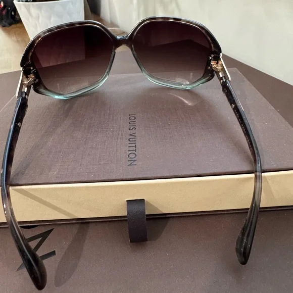 Marc by Marc Jacobs Sunglasses - Picture 4 of 6